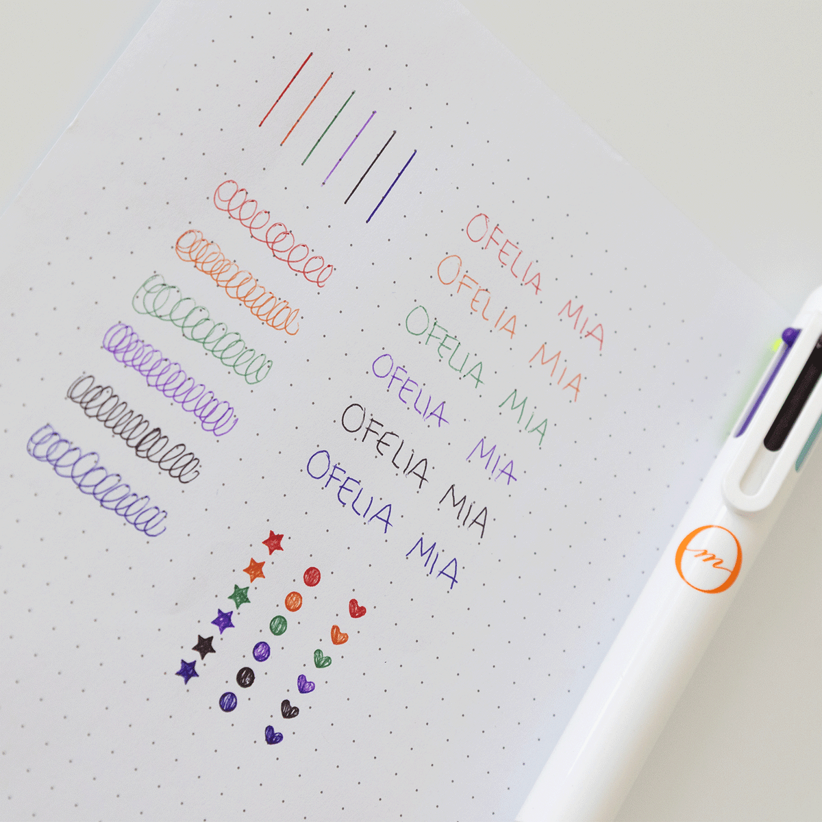 Pluma multicolor